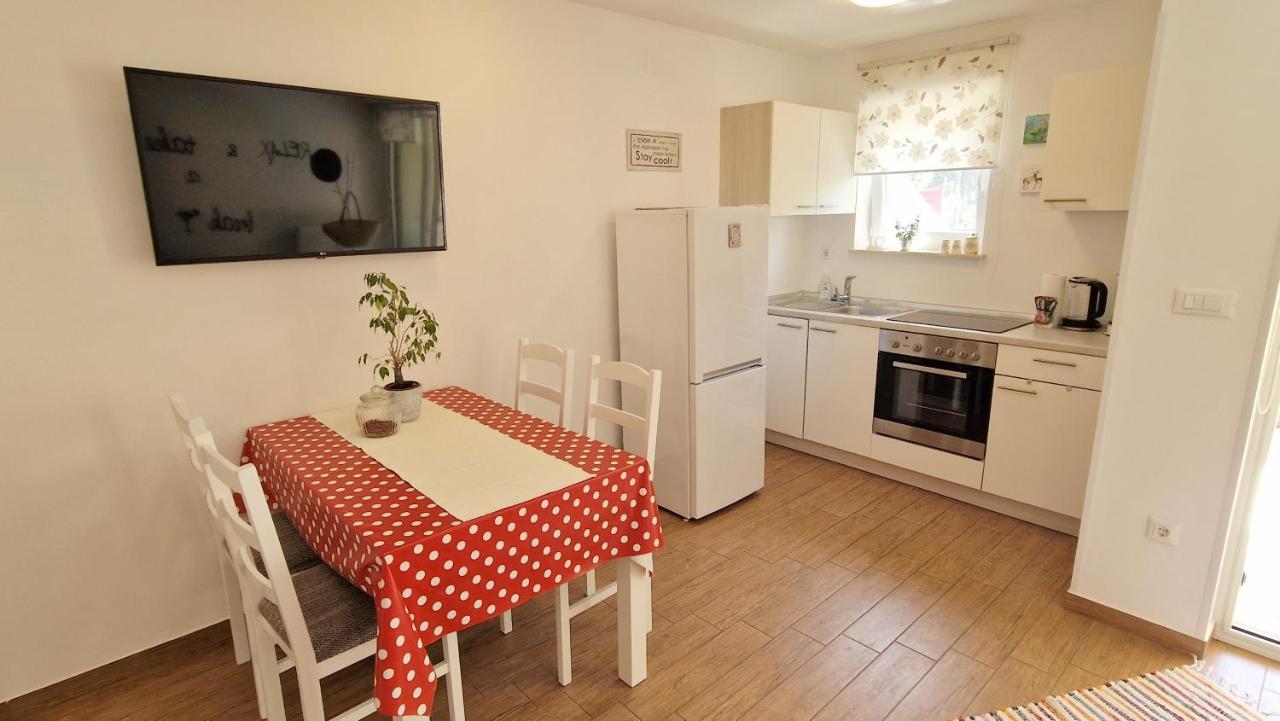 Apartment Pipo Крк Экстерьер фото